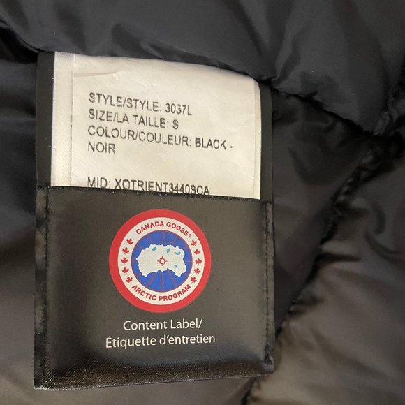 Canada Goose Victoria Parka - like new - Picture 4 of 7